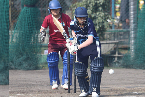 अक्षरा र ग्यालेक्सी पब्लिक अन्तिम चारमा